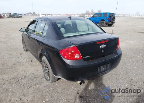 2010 Chevrolet Cobalt Ls z USA, uszkodzony, nr VIN 1G1AB5F58A7208546